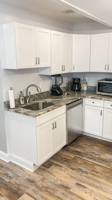 Cozy Modern Apt In The Heart Of Fells Point! 巴尔的摩 外观 照片