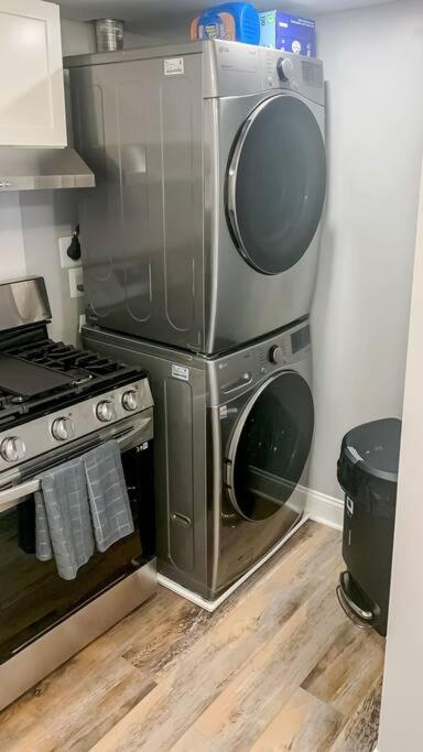 Cozy Modern Apt In The Heart Of Fells Point! 巴尔的摩 外观 照片